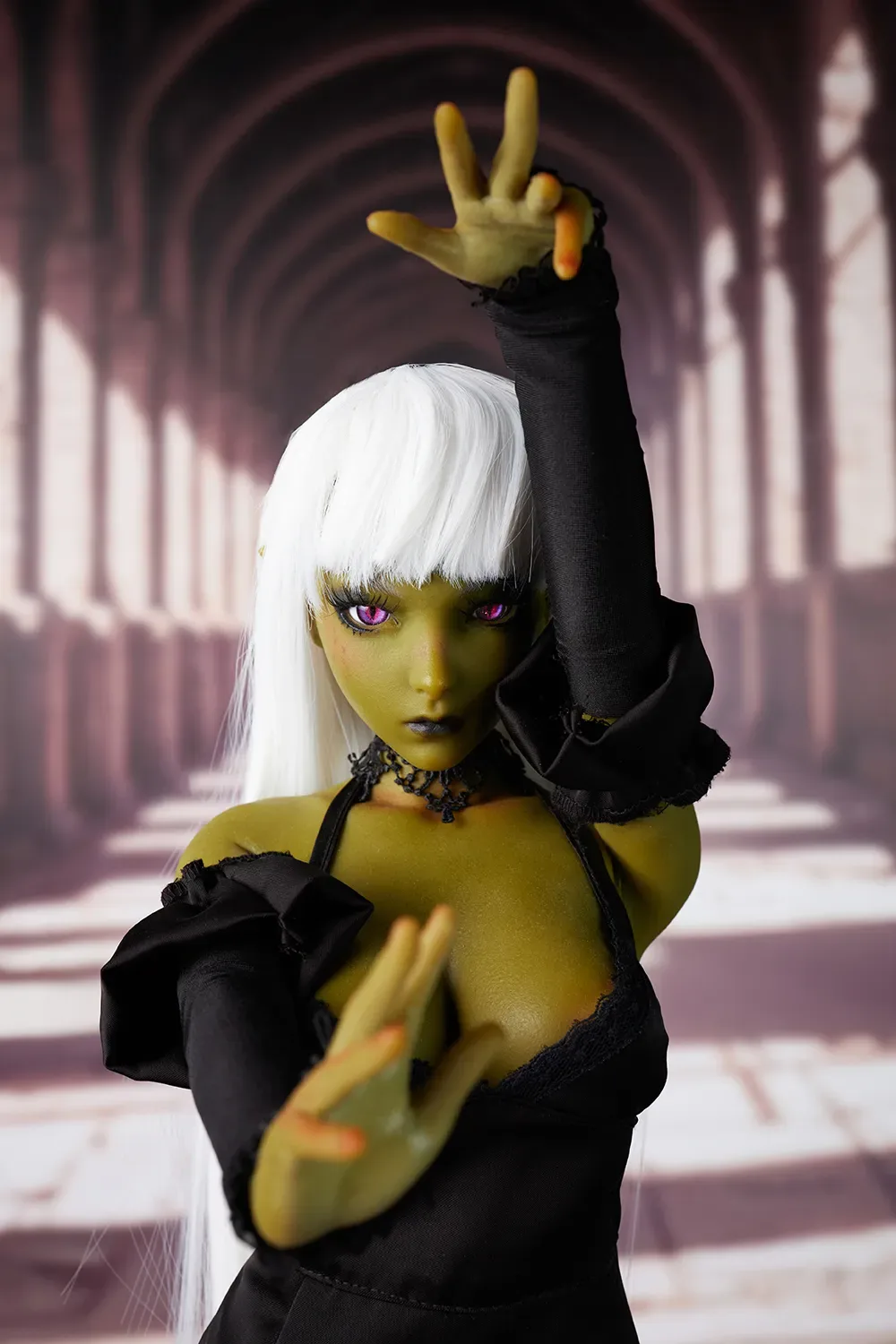 SI60 L MOMOKO - SILICONE MINI GOBLIN QUEEN SEX DOLL view 5
