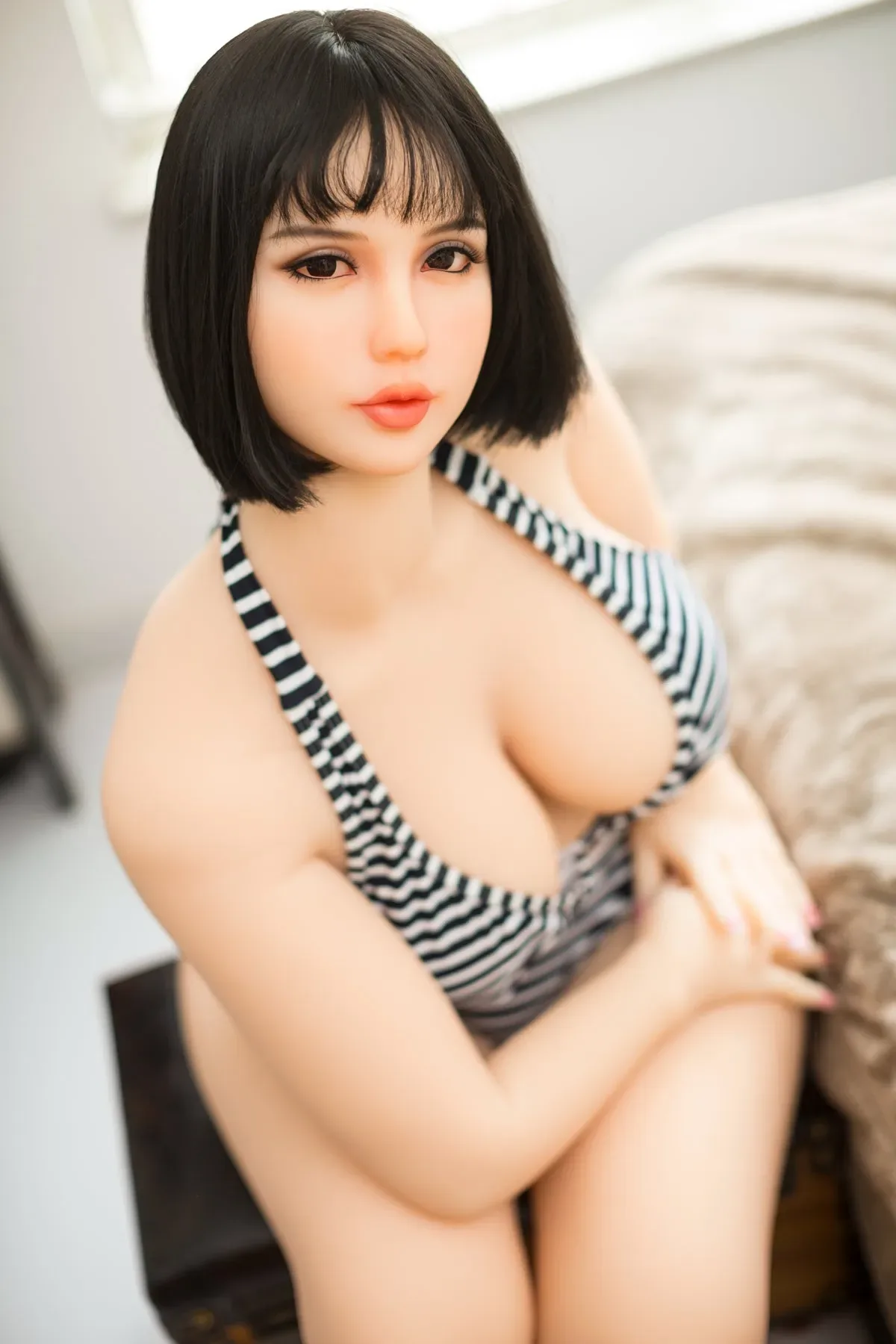 5FT5/168CM L CUP TPE SEX DOLL - LAURA view 3
